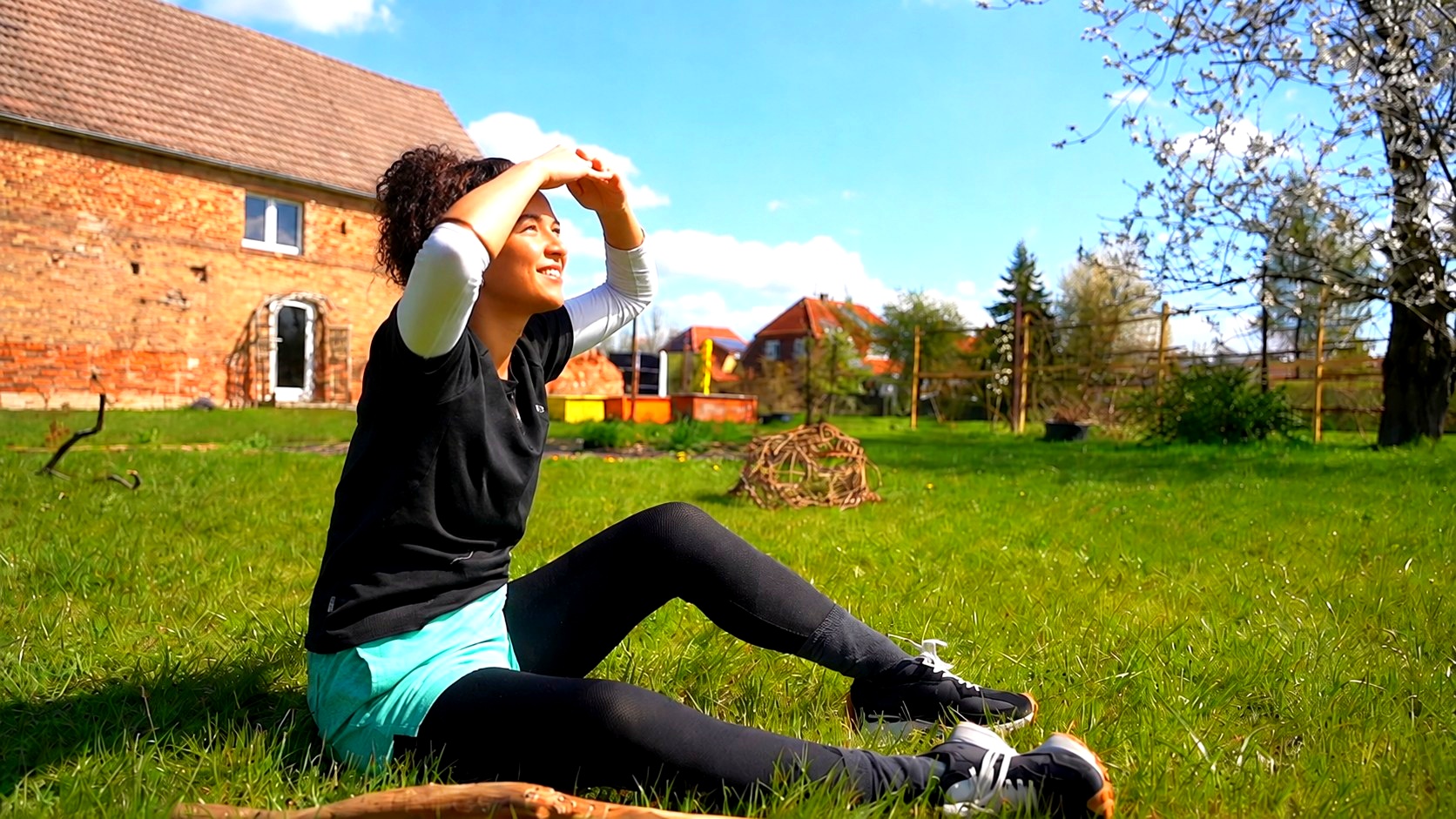 Weite Landschaft und Höfe von The Farm & Friends in Bräsen